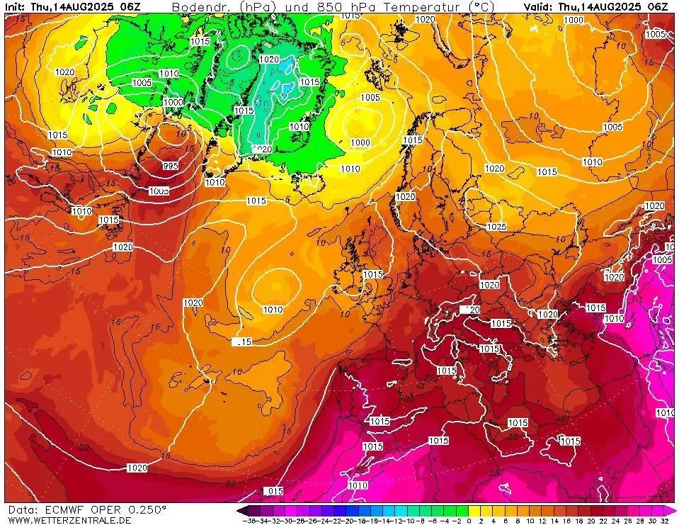 Weather forecast chart with pressure and 850 hPa temperature data on a check-up travel coordination page